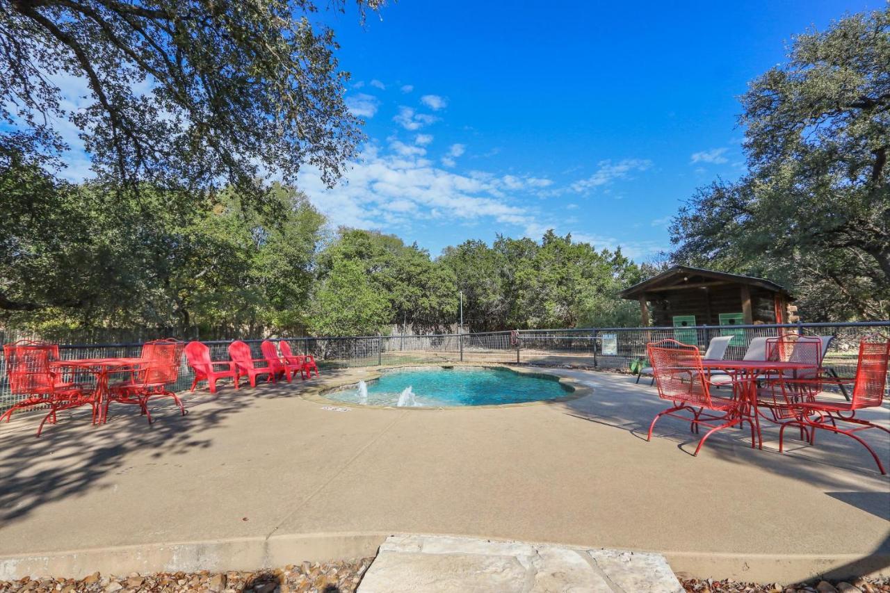 Wimberley Log Cabins Resort And Suites- Unit 8 Exterior photo